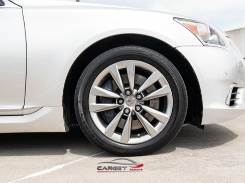 Used 2014 Lexus LS 460 AWD w/ Comfort Package image 10