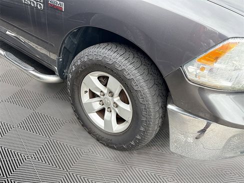 Used 2015 RAM 1500 Classic SLT image 5