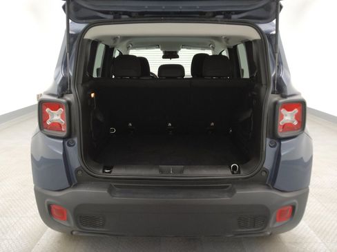 Used 2020 Jeep Renegade Latitude image 29