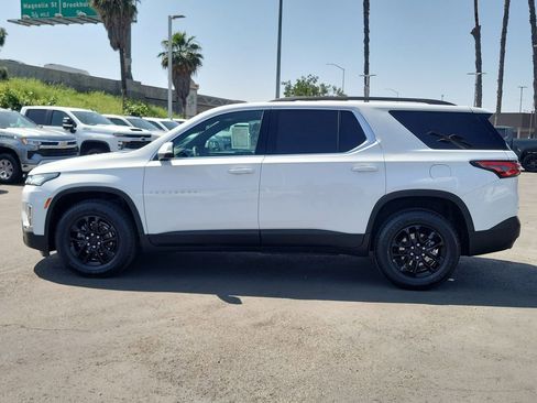 Used 2023 Chevrolet Traverse LT image 29