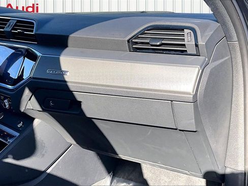 Used 2025 Audi Q3 2.0T Premium w/ Convenience Package image 26