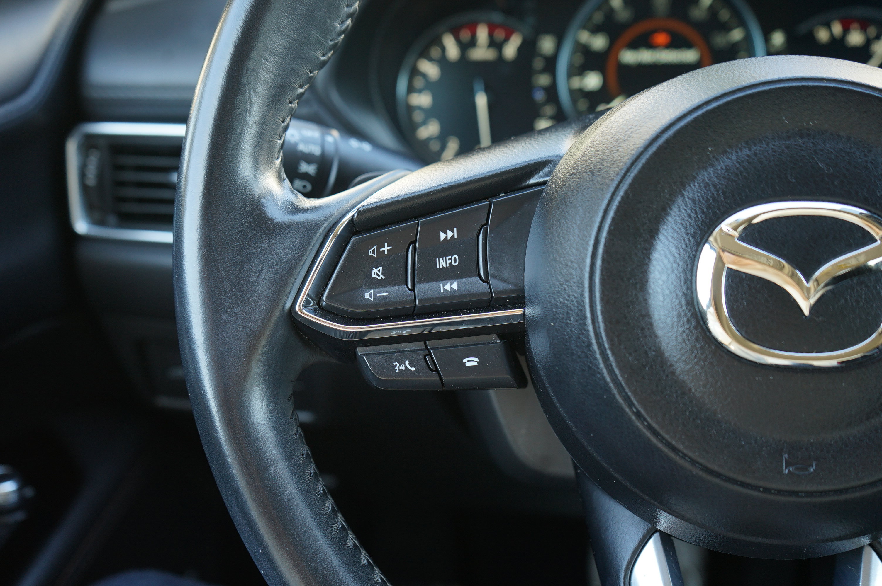 Used 2022 MAZDA CX-5 AWD 2.5 S w/ Premium Package image 29