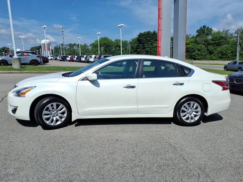 Used 2015 Nissan Altima 2.5 S w/ Power Driver Seat Package FWD image 17