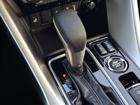 New 2026 Mitsubishi Eclipse Cross SEL image 12