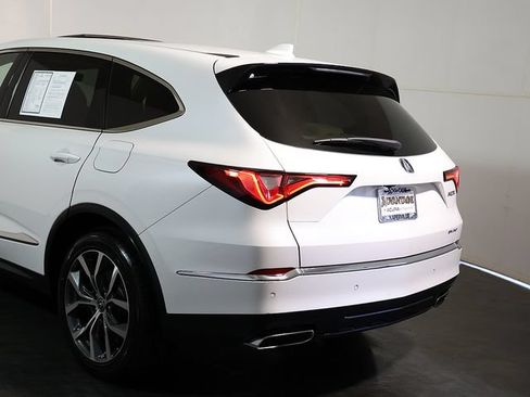 Used 2023 Acura MDX SH-AWD w/ Technology Package image 11