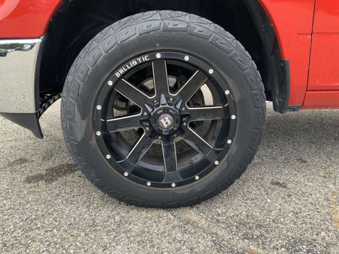 Used 2019 RAM 1500 Classic SLT AWD/4WD image 15