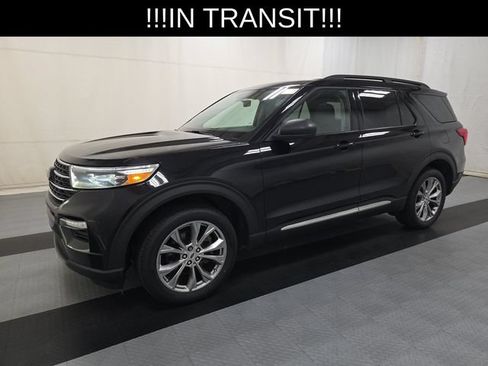Used 2022 Ford Explorer XLT AWD/4WD image 1