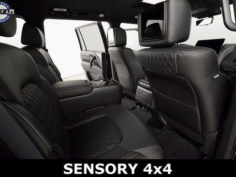 Used 2022 INFINITI QX80 Premium Select image 18