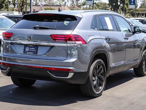 Used 2023 Volkswagen Atlas Cross Sport SE w/ Panoramic Sunroof Package FWD image 7