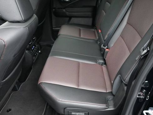 Used 2025 Honda Ridgeline Black Edition image 32