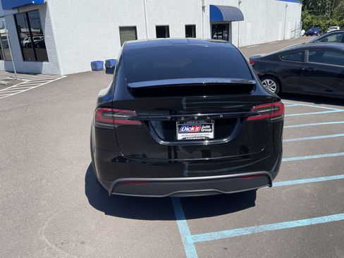 Used 2023 Tesla Model X AWD/4WD image 4