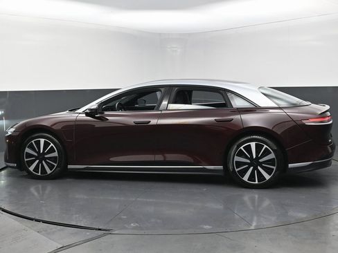 Used 2023 Lucid Air Touring image 7