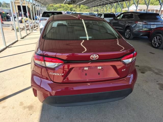 Used 2025 Toyota Corolla LE FWD image 3