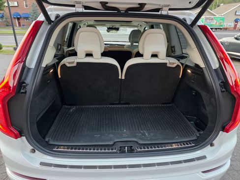 Used 2018 Volvo XC90 T6 Momentum w/ Convenience Package image 14