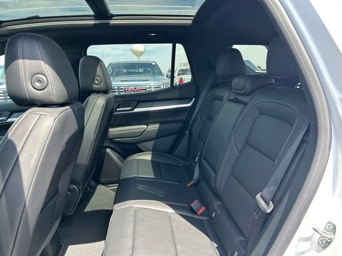 New 2026 GMC Terrain Elevation w/ Elevation Premium Package AWD/4WD image 33