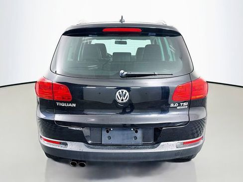 Used 2013 Volkswagen Tiguan SE image 6
