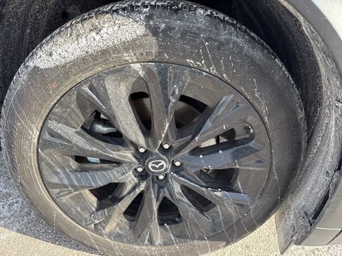 Used 2025 MAZDA CX-90 3.3 Turbo w/ Premium Sport Pkg image 11