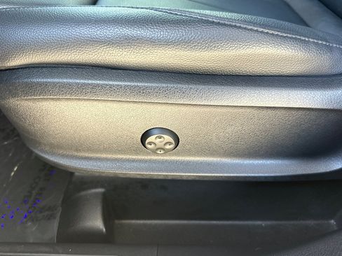 Certified 2023 Mercedes-Benz GLB 250 image 15