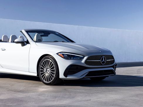Used 2026 Mercedes-Benz CLE 300 4MATIC Cabriolet image 8