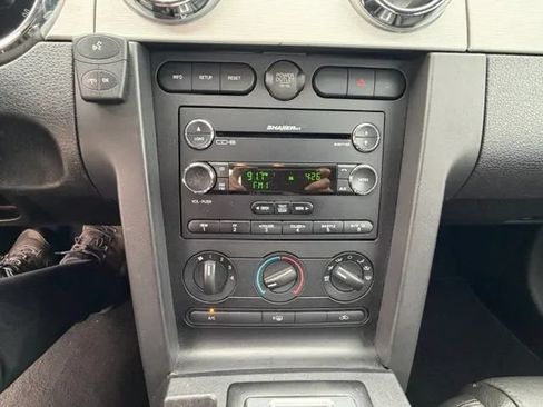 Used 2009 Ford Mustang Premium RWD image 32