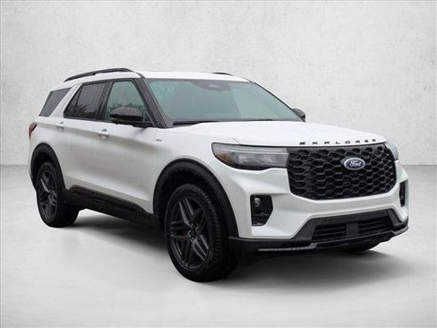 New 2026 Ford Explorer ST-Line w/ ST-Line Street Pack AWD/4WD image 7