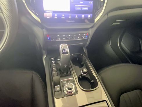 Certified 2022 Maserati Ghibli GT image 33