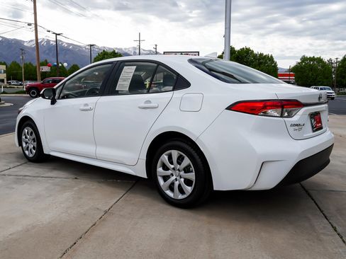 Used 2024 Toyota Corolla LE FWD image 6