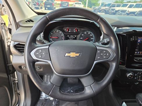 Used 2021 Chevrolet Traverse LT FWD image 28