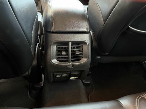 Used 2021 Jeep Cherokee Latitude Lux w/ Comfort/Convenience Group image 15