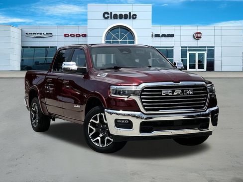 Used 2025 RAM 1500 Laramie AWD/4WD image 1