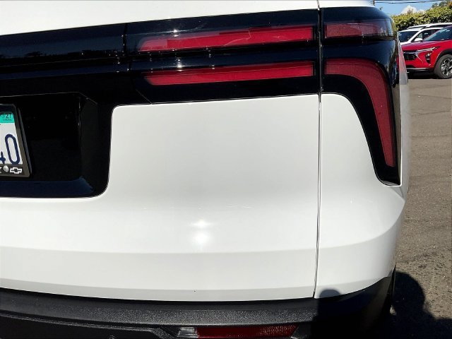 Used 2026 Chevrolet Traverse LT w/ Driver Confidence Package FWD image 10