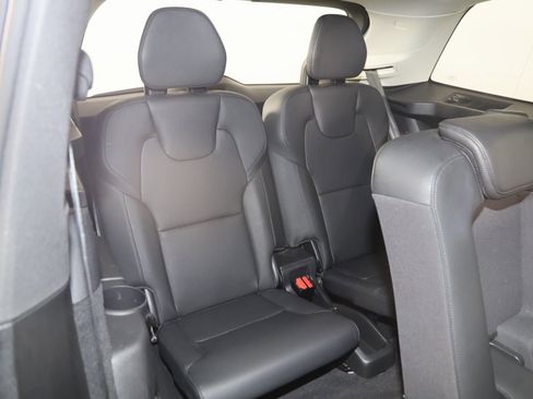 Used 2024 Volvo XC90 B5 Plus image 14