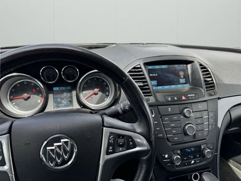 Used 2013 Buick Regal Premium FWD image 11