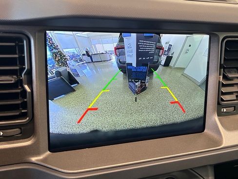 New 2025 Ford Bronco Badlands image 10