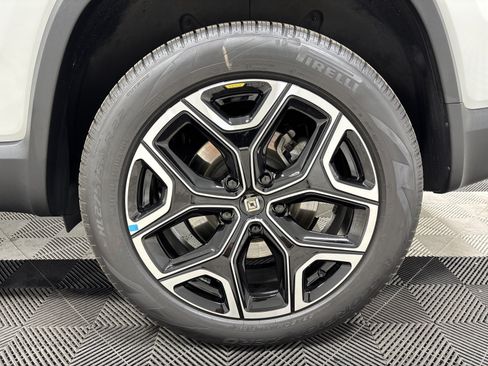 Used 2024 Rivian R1S Adventure AWD/4WD image 10