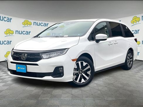 Used 2025 Honda Odyssey EX-L image 3