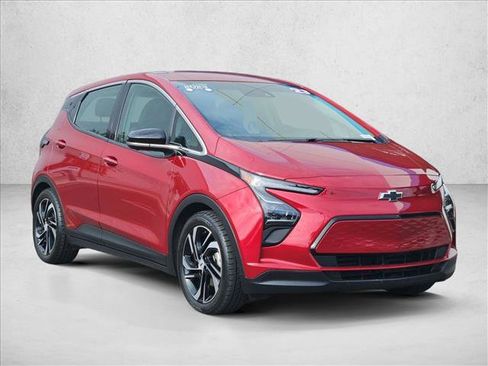 Certified 2023 Chevrolet Bolt LT w/ Infotainment Package FWD image 2
