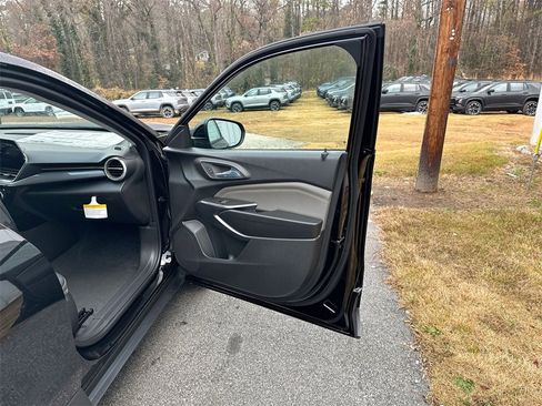 New 2026 Chevrolet Trax ACTIV image 31