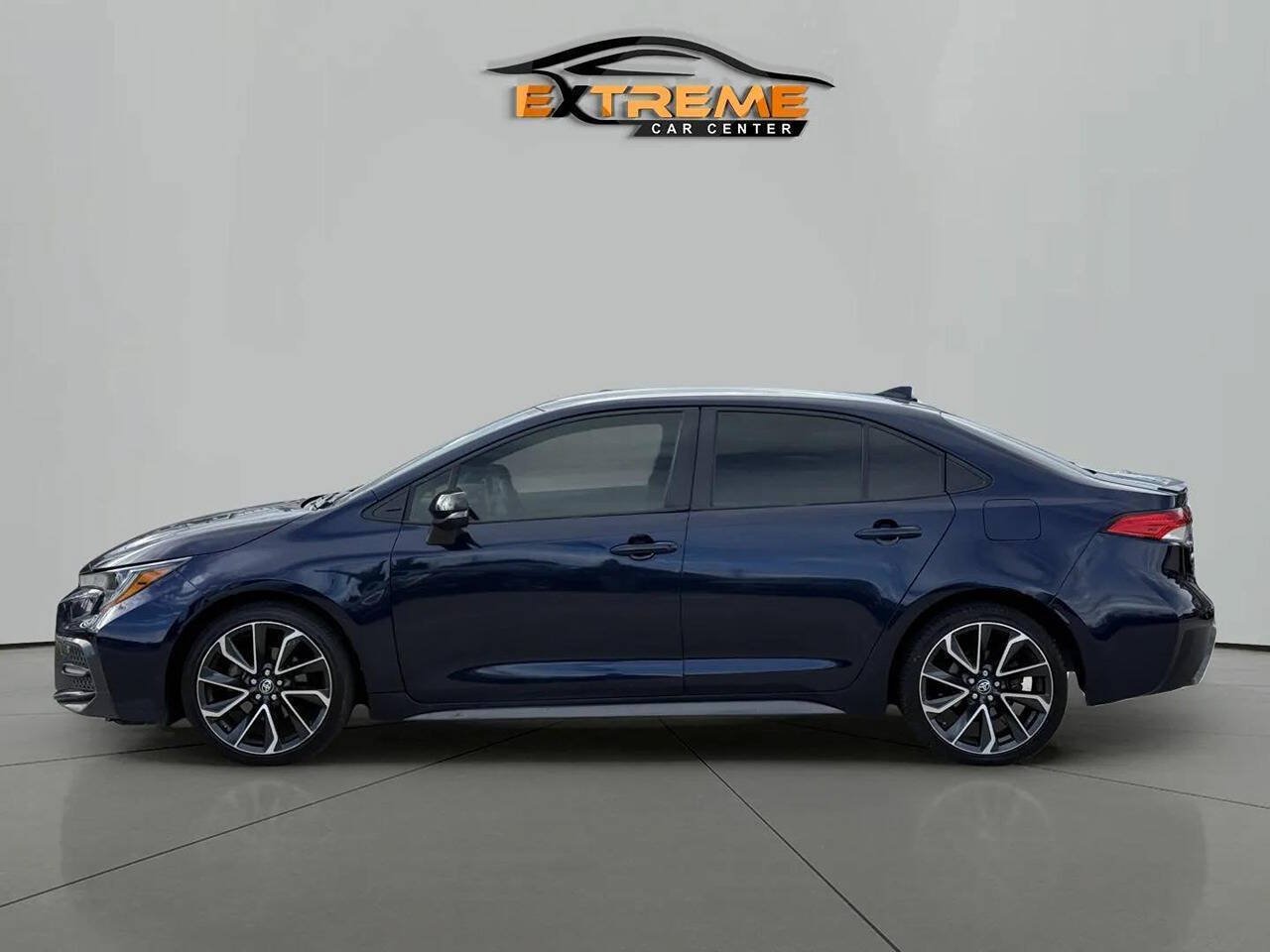 Used 2020 Toyota Corolla SE w/ Carpet Mat Package (TMS) FWD image 3