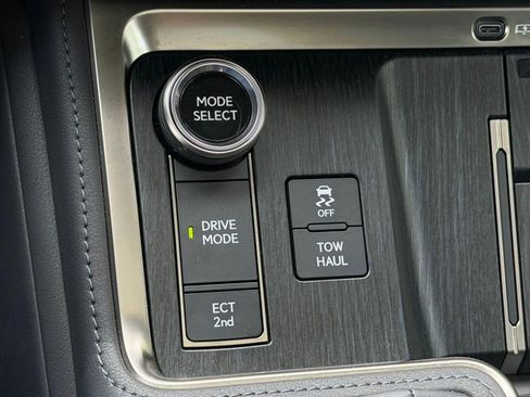 Certified 2026 Lexus GX 550 w/ Accessory Package (2T) AWD/4WD image 33