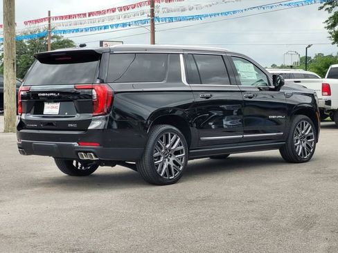 New 2026 GMC Yukon XL Denali Ultimate image 4