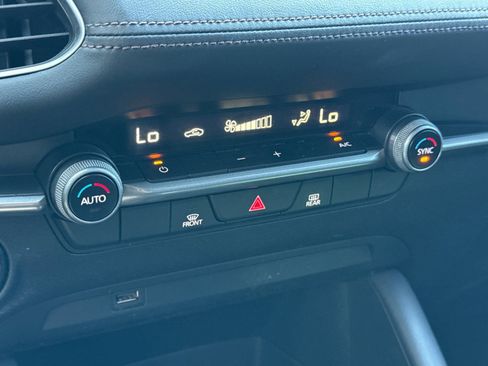 Used 2021 MAZDA MAZDA3 s image 20