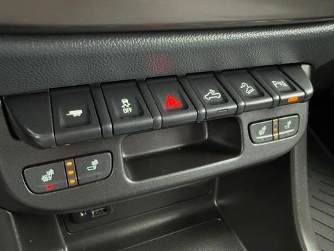 Used 2022 Chevrolet Colorado Z71 image 33