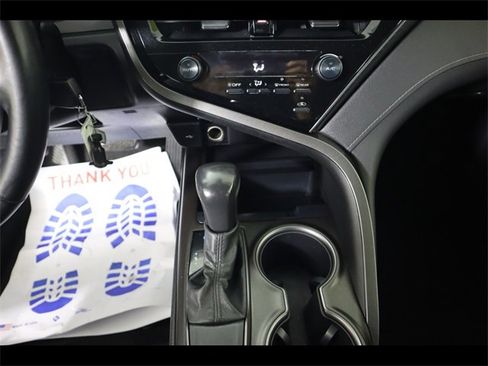 Used 2021 Toyota Camry SE image 29