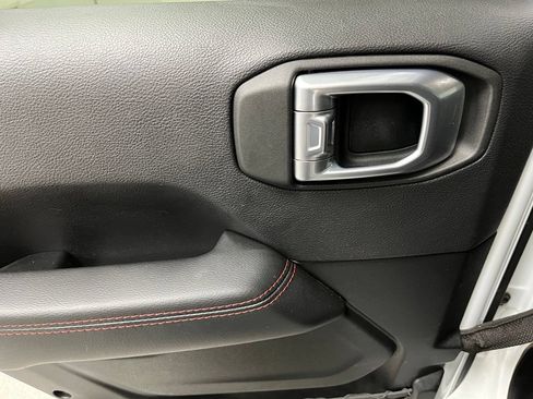 Used 2021 Jeep Wrangler Unlimited Rubicon AWD/4WD image 42