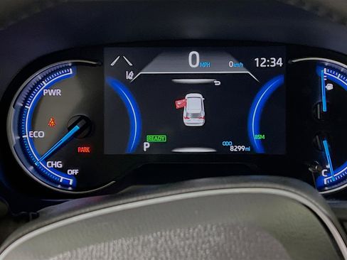 Used 2025 Toyota RAV4 XLE Premium image 22