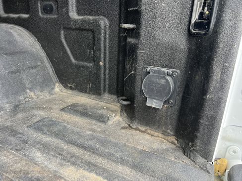 Used 2022 Chevrolet Silverado 1500 LT w/ Safety Package image 12