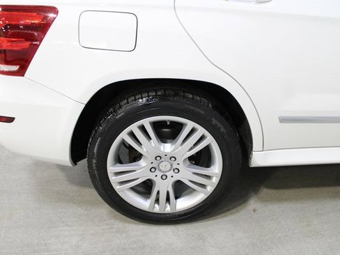 Used 2015 Mercedes-Benz GLK 350 4MATIC image 11