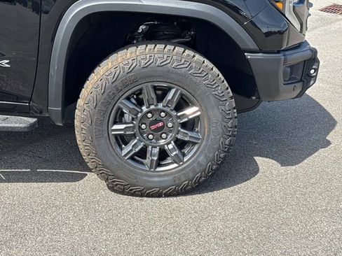New 2026 GMC Sierra 1500 AT4X AWD/4WD image 11
