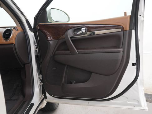 Used 2014 Buick Enclave Leather FWD image 9